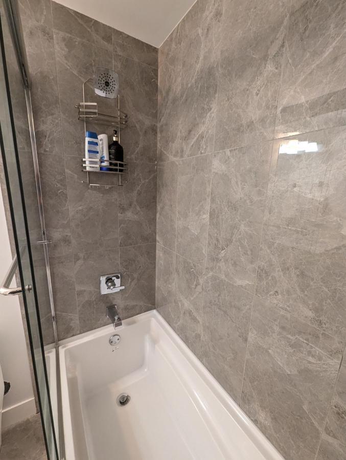 Modern & Luxurious Suites In 素里 外观 照片